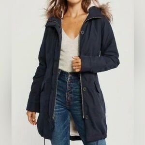 Abercrombie & Fitch Sherpa-Lined Military Parka